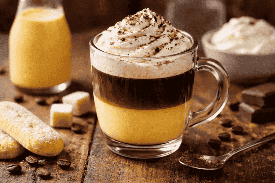 Advocaatkaffe: festligt och krämigt recept!