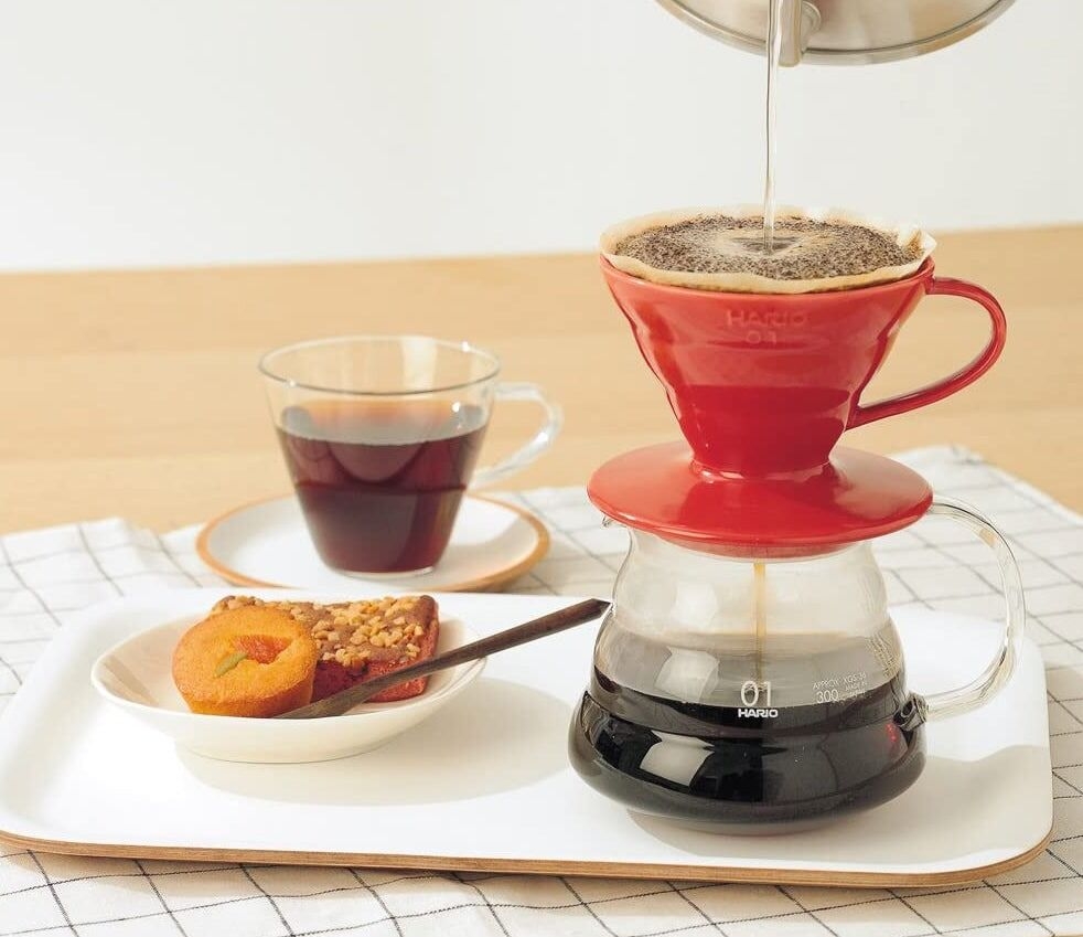 Hario V60 dripper - rött porslin - storlek 01